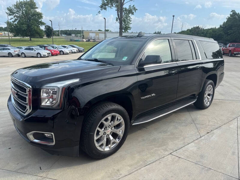 gmc yukon xl 2016 1GKS2FKC3GR340993 image gmc yukon xl 2016 1GKS2FKC3GR340993 image